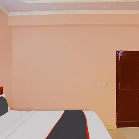 Collection O Mayank Guest House Near Iskcon Temple Noida Kalkaji Devi Екстер'єр фото
